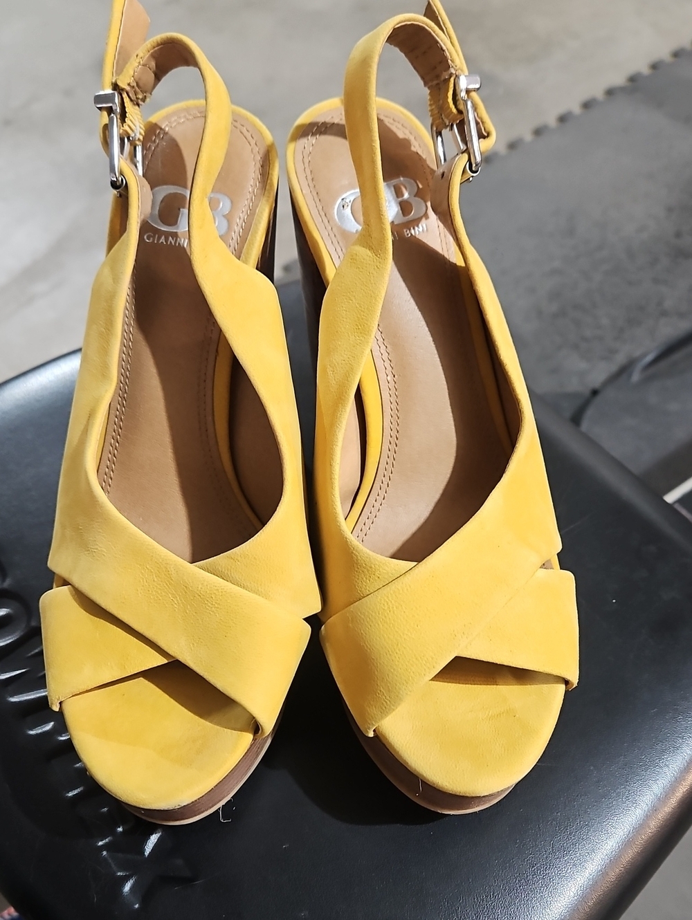 Gianni Bini Yellow Suede  Wedge Slingbacks. Size 8.5, Like New